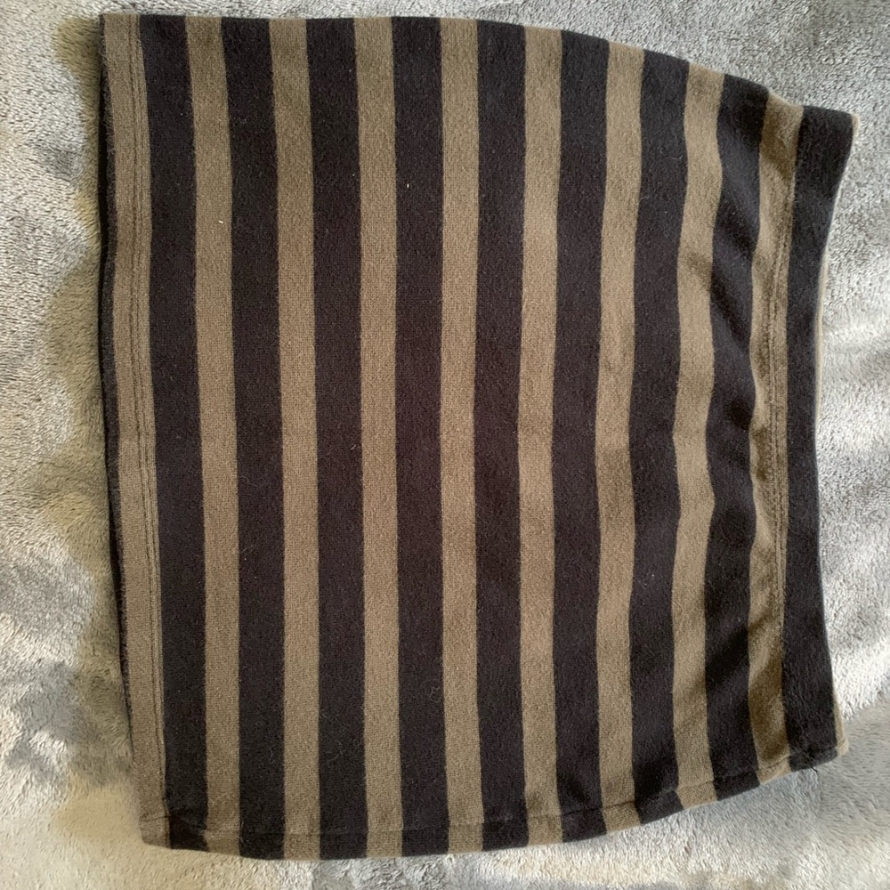 H & M black and olive stripes cottom mini skirt